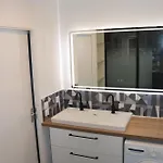 Le Connect, Tram A 50 M, Climatisation, Parking, Loggia *