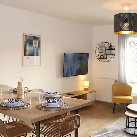 Apartamento T3 Garage Privé-clim-loggia 9m2- Tram A 50m *