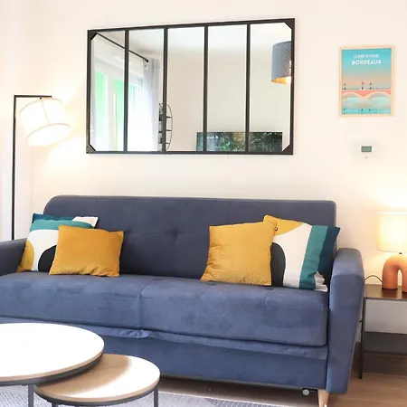 Apartamento T3 Garage Privé-clim-loggia 9m2- Tram A 50m