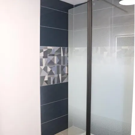 Apartamento T3 Garage Privé-clim-loggia 9m2- Tram A 50m *